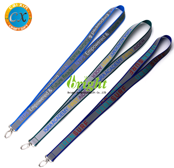 Reflective lanyard