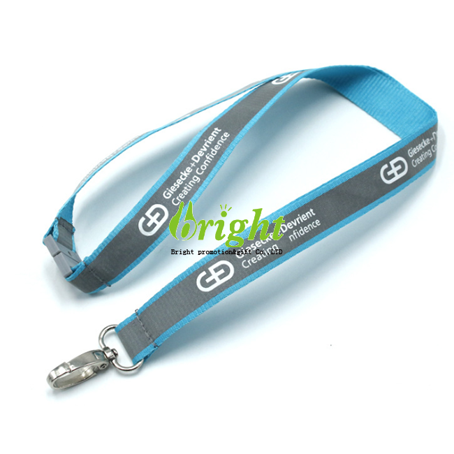 Reflective lanyard