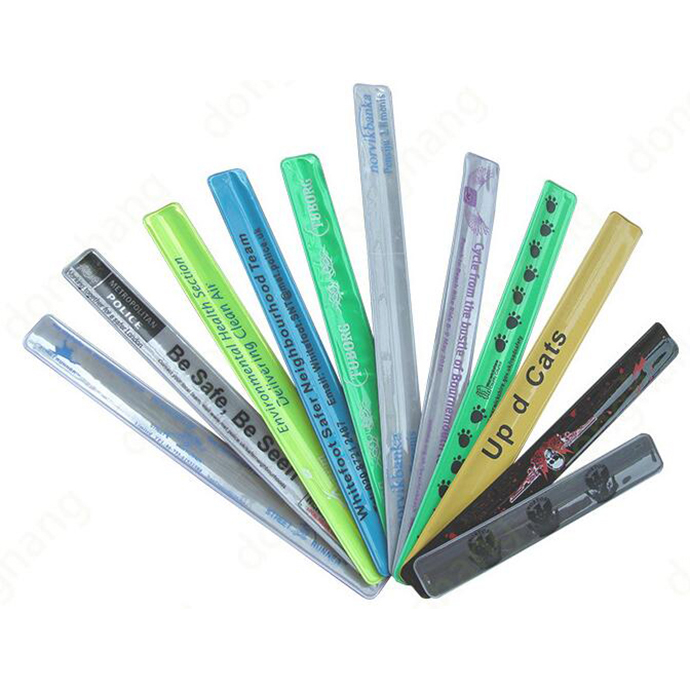 Reflective wrist strap